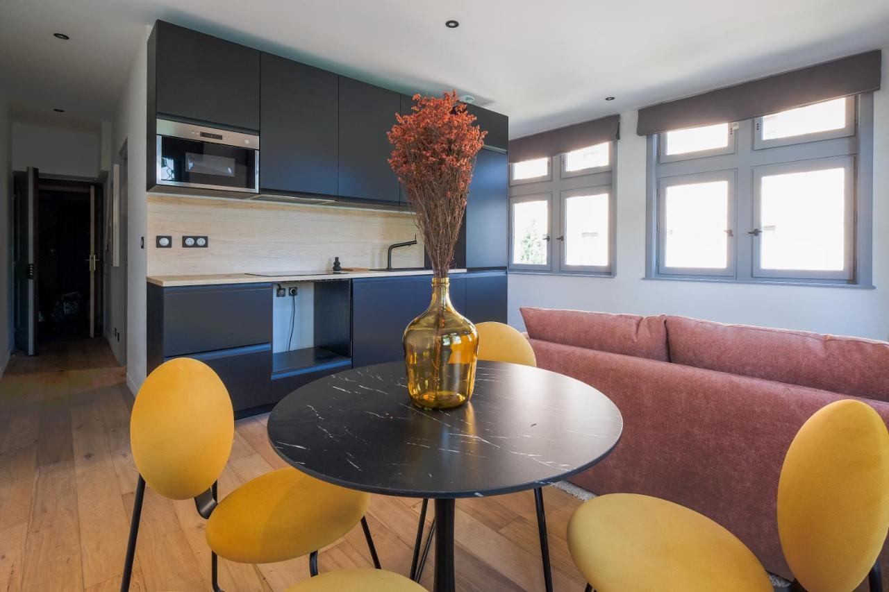 Honore Suite Vue Saone Лион Екстериор снимка